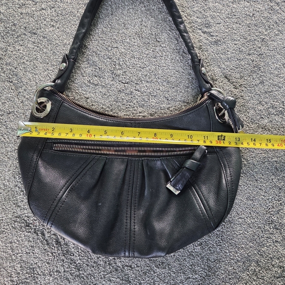 B. Makowsky Elegant Black Shoulder Bag - Picture 6 of 6